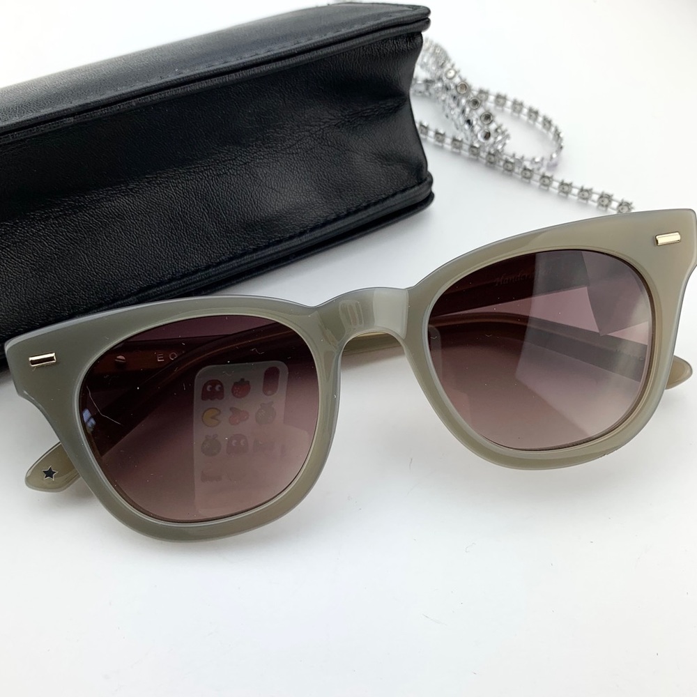 NEW! Equipment EQ-01 Jane Light Gray Sunglasses